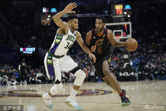 裁判果断出 裁判果断出