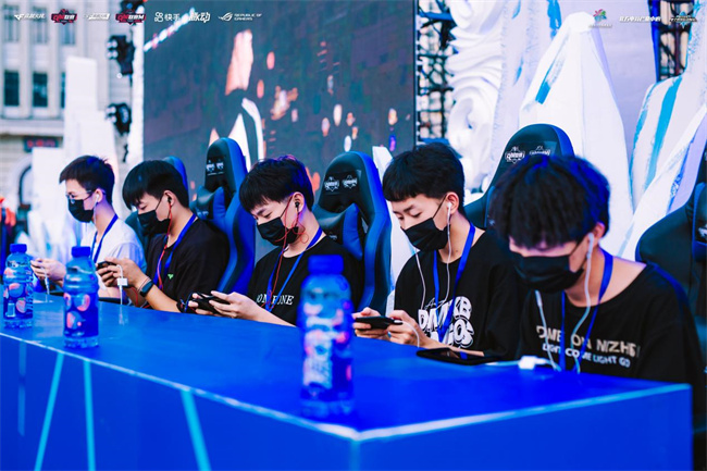 力與挑戰 力與挑戰