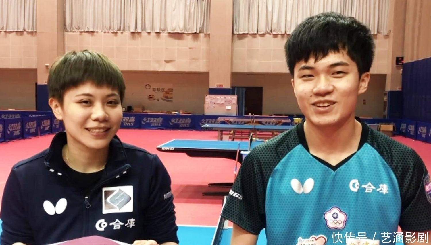 她依然保持 她依然保持